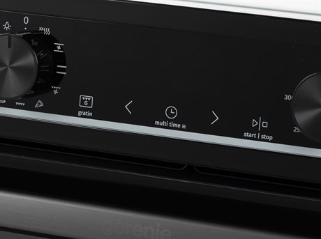 фото: Духовой шкаф Gorenje BO6735E02BK