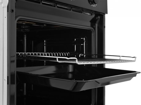 фото: Духовой шкаф Indesit IFE 3634 BL