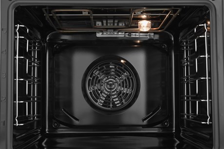 фото: Духовой шкаф Indesit IFE 3634 BL
