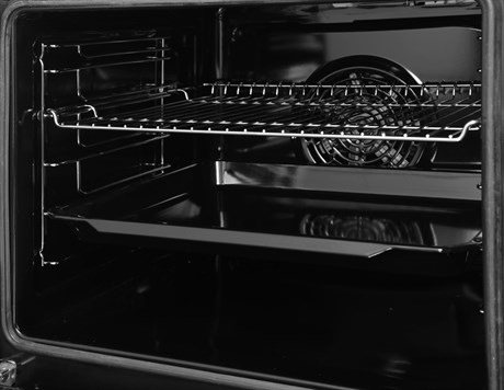 фото: Духовой шкаф Indesit IFE 3634 IX