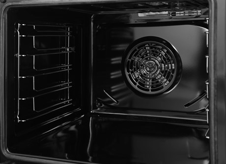 фото: Духовой шкаф Indesit IFE 3634 IX