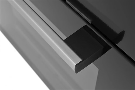 фото: Духовой шкаф Indesit IFE 3644 BL