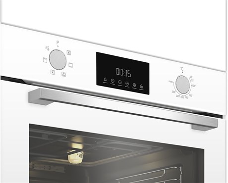 фото: Духовой шкаф Indesit IFE 3644 J WH