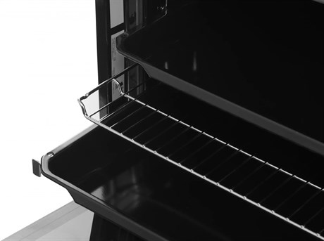 фото: Духовой шкаф Indesit IFE 3841 JC IX