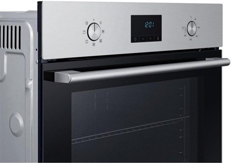 фото: Духовой шкаф Samsung NV68A1110BS