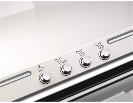 фото: Кухонная вытяжка Electrolux EFC226C