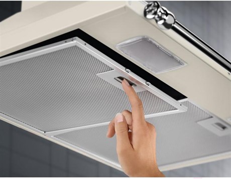 фото: Кухонная вытяжка Electrolux EFC226C