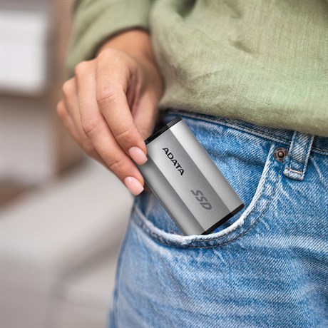 фото: Внешний SSD A-Data SD810 SD810-4000G-CBK