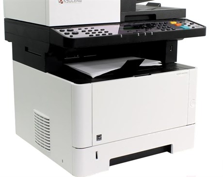 фото: МФУ Kyocera Ecosys M2735dw