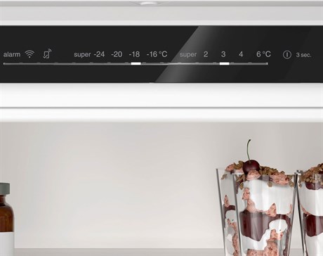фото: Холодильник Bosch KBN96VFE0