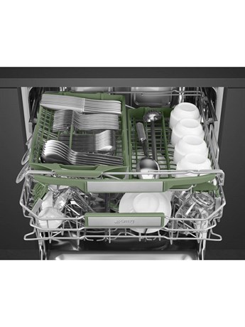 фото: Посудомоечная машина Smeg STL7324AQL