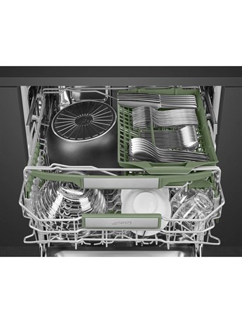 фото: Посудомоечная машина Smeg STL7324AQL
