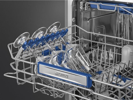 фото: Посудомоечная машина Smeg ST323PM
