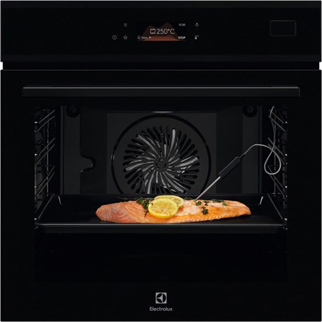 фото: Духовой шкаф Electrolux EOB8S39H