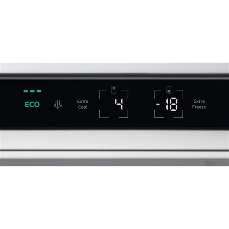 фото: Холодильник Electrolux E7TNGE18S