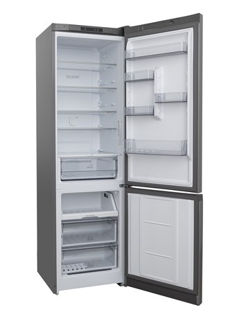 фото: Холодильник Hotpoint HT 5200 C MX
