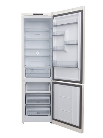 фото: Холодильник Hotpoint HT 5200 C AB