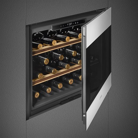 фото: Винный шкаф Smeg CVI320XE