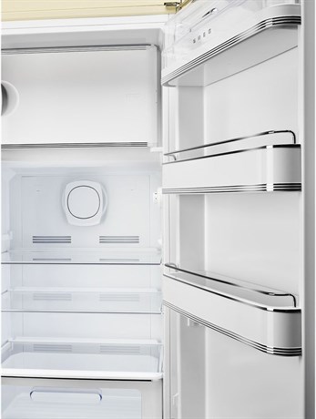 фото: Холодильник Smeg FAB28RCR6
