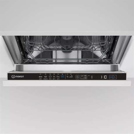 фото: Посудомоечная машина Indesit DIS 2C28