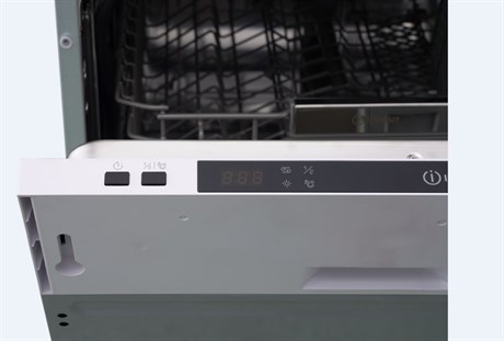 фото: Посудомоечная машина Indesit DI 3C89 AED