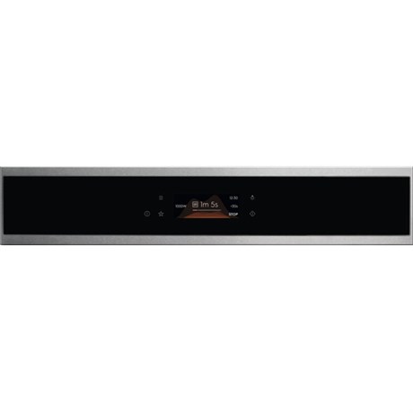 фото: Микроволновая печь Electrolux EVM8E09X