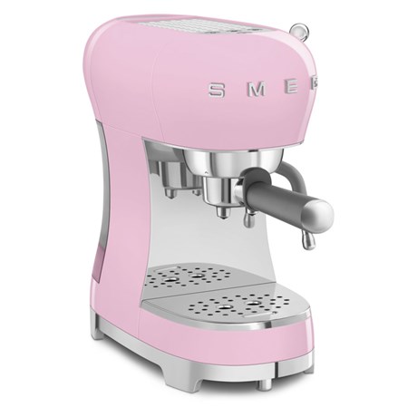 фото: Кофемашина Smeg ECF02PKEU