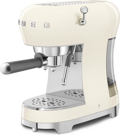 фото: Кофемашина Smeg ECF02CREU
